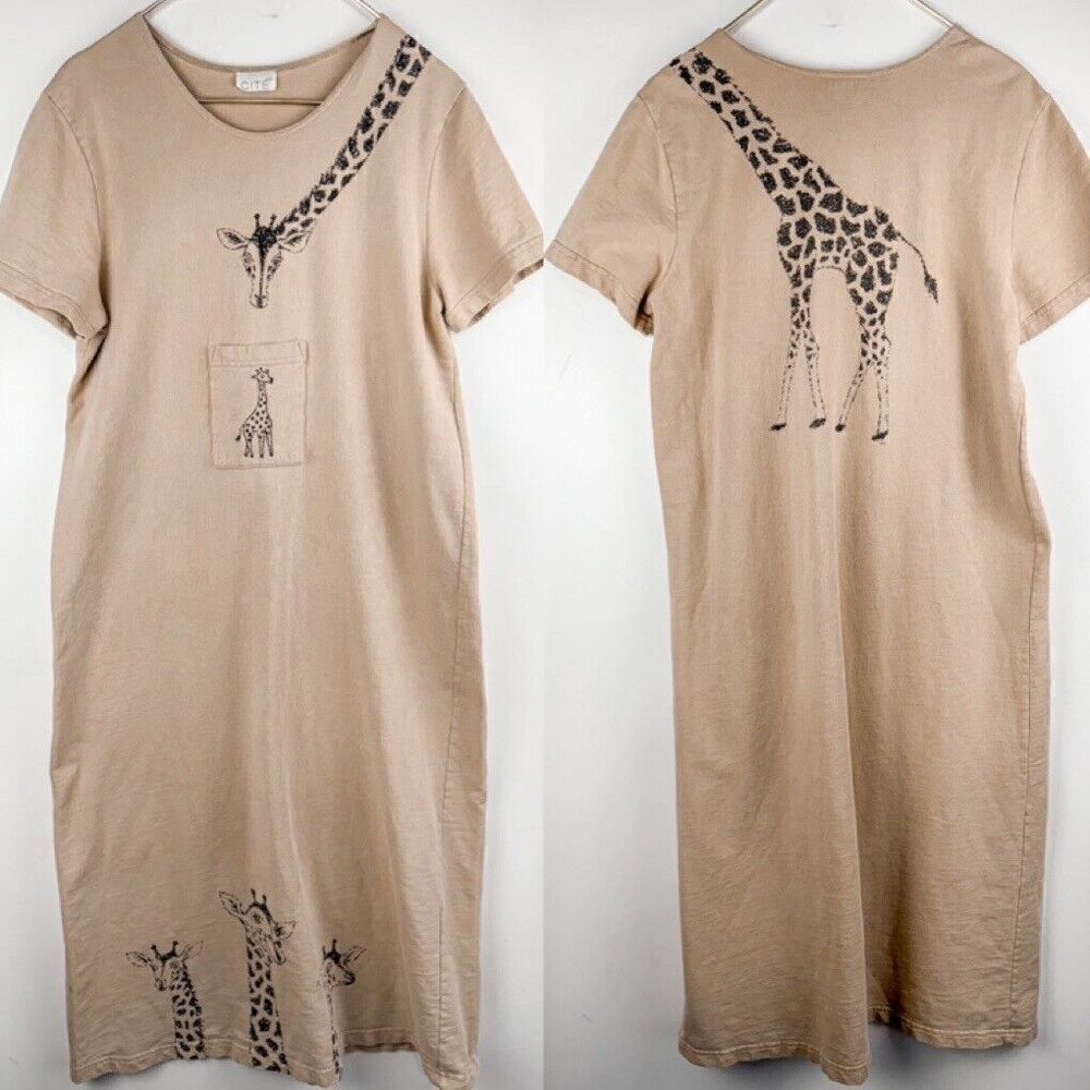 Cite Vintage 90s y2k dress giraffe print tan t shirt dress Safari Zoo Animal